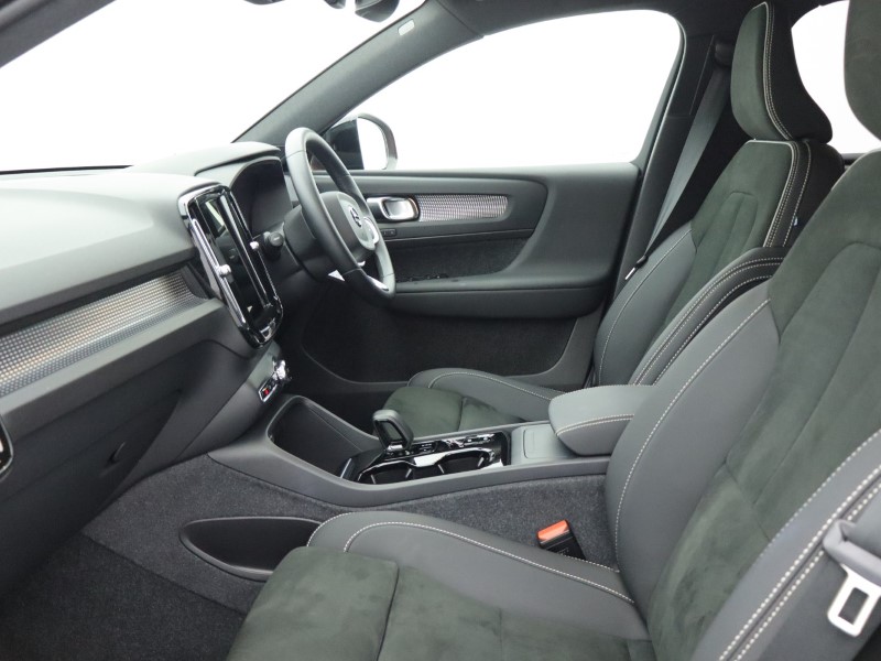 Used Volvo XC40 2024 for sale - 76981315: Photo 5