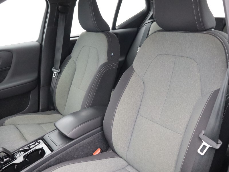 Used Volvo XC40 2023 for sale - 78042305: Photo 38