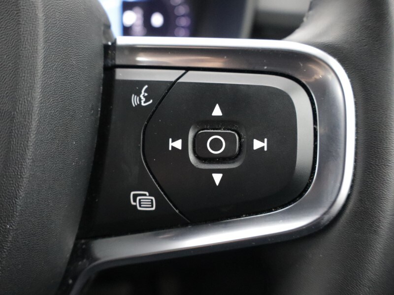 Used Volvo XC40 2023 for sale - 78042305: Photo 49