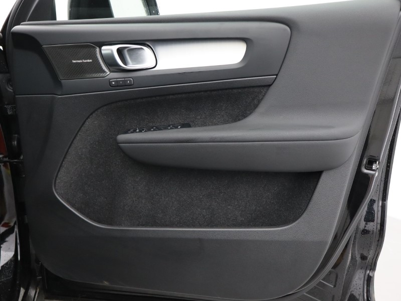 Used Volvo XC40 2025 for sale - 76981070: Photo 27