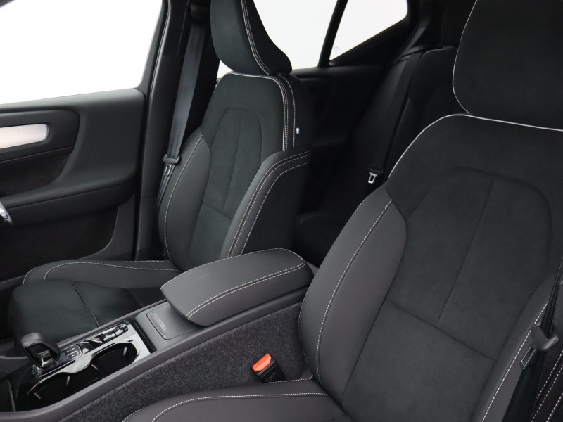 Used Volvo XC40 2025 for sale - 76981070: Photo 36