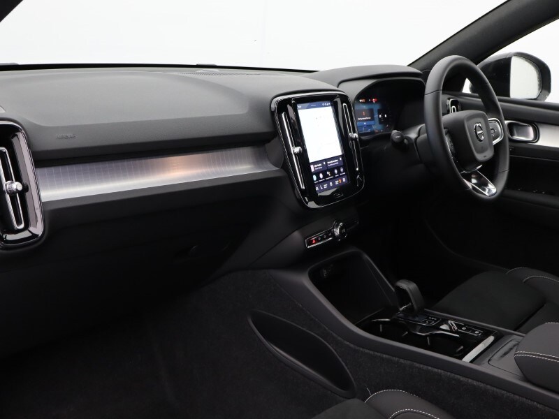 Used Volvo XC40 2025 for sale - 76981070: Photo 37