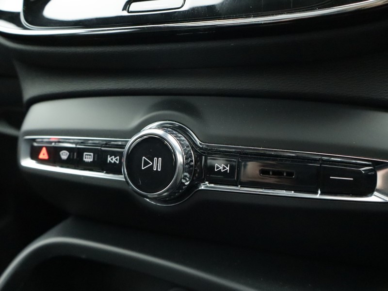 Used Volvo XC40 2025 for sale - 76981070: Photo 54