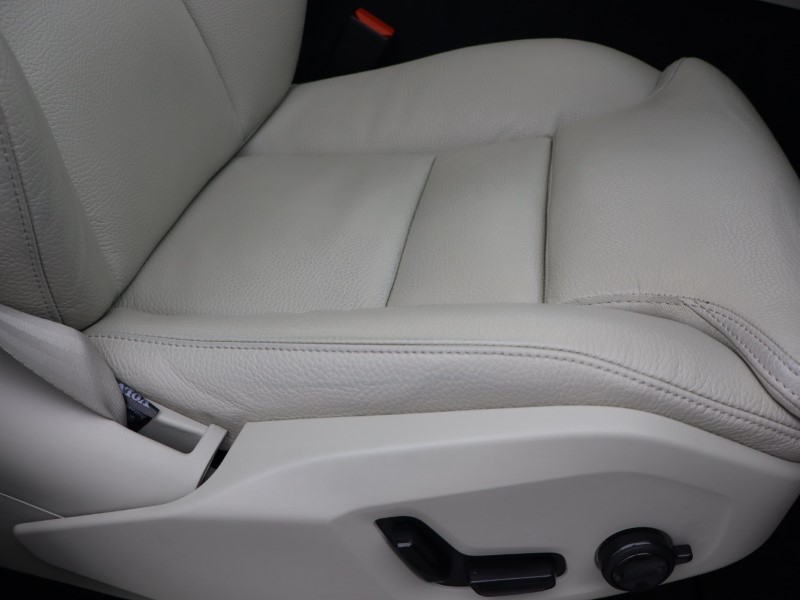 Used Volvo XC60 2023 for sale - 76981149: Photo 24