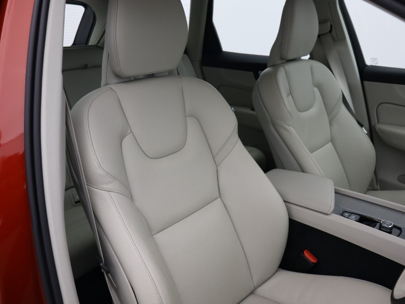 Used Volvo XC60 2023 for sale - 76981149: Photo 25