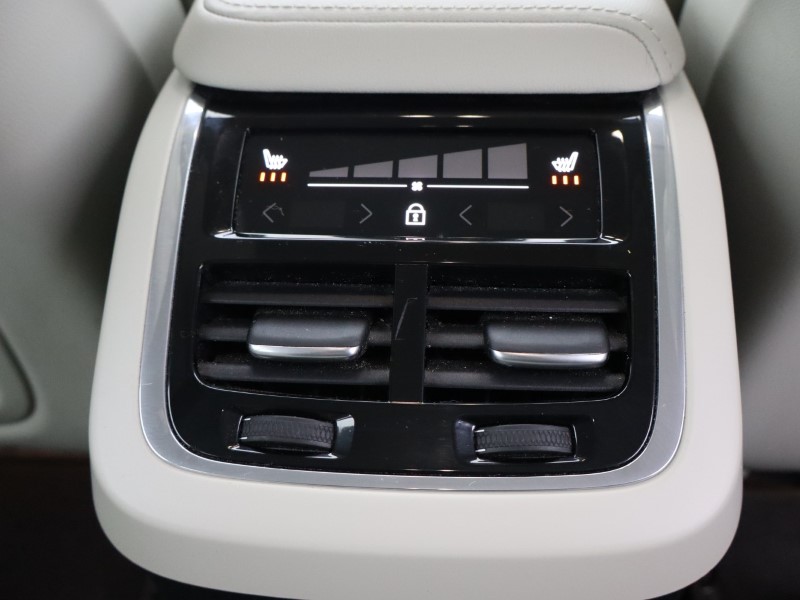 Used Volvo XC60 2023 for sale - 76981149: Photo 32