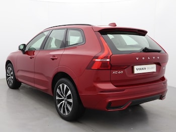 Used Volvo XC60 2023 for sale - 76981149: Photo