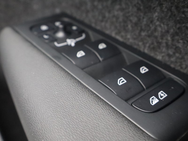 Used Volvo XC40 2025 for sale - 76981532: Photo 19