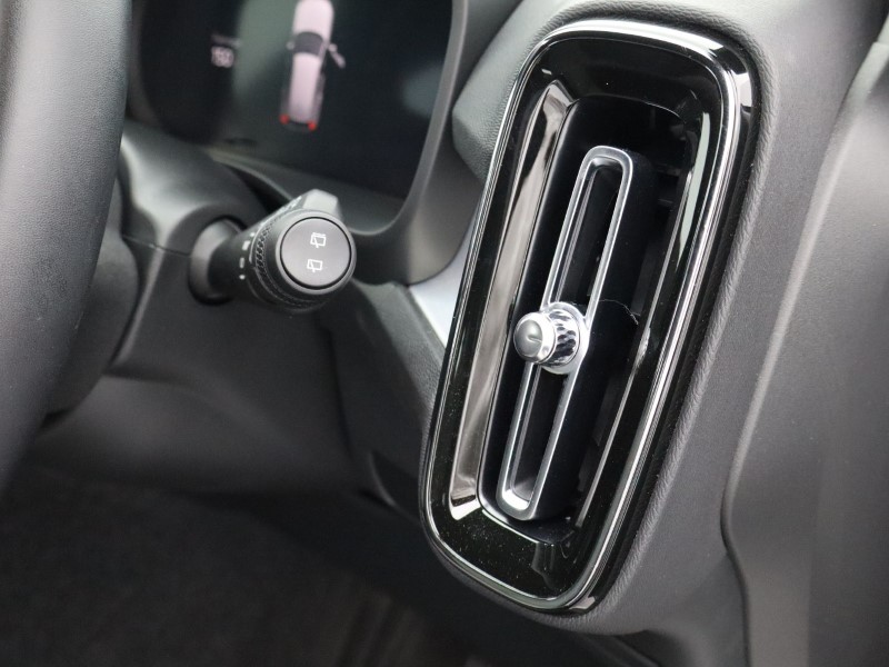 Used Volvo XC40 2025 for sale - 76981532: Photo 20