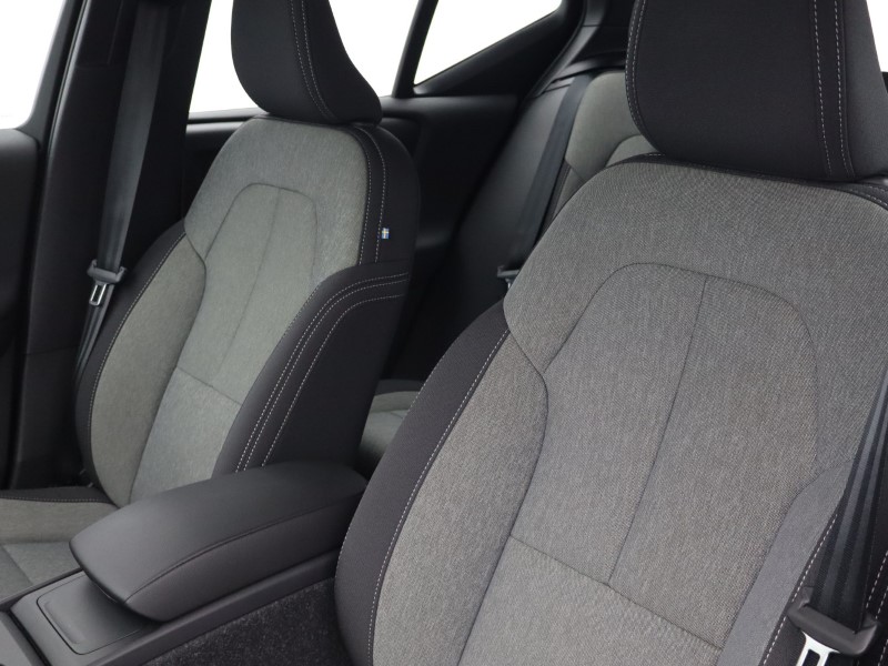 Used Volvo XC40 2025 for sale - 76981532: Photo 24