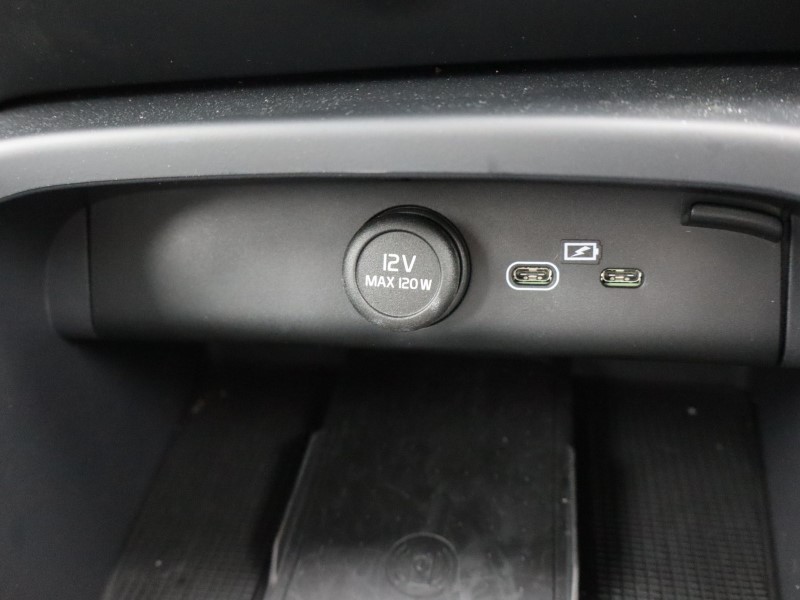 Used Volvo XC40 2025 for sale - 76981532: Photo 39