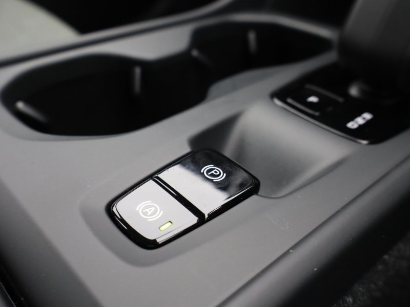 Used Volvo XC40 2025 for sale - 76981532: Photo 41