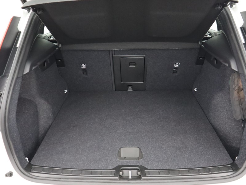 Used Volvo XC40 2025 for sale - 76981532: Photo 53