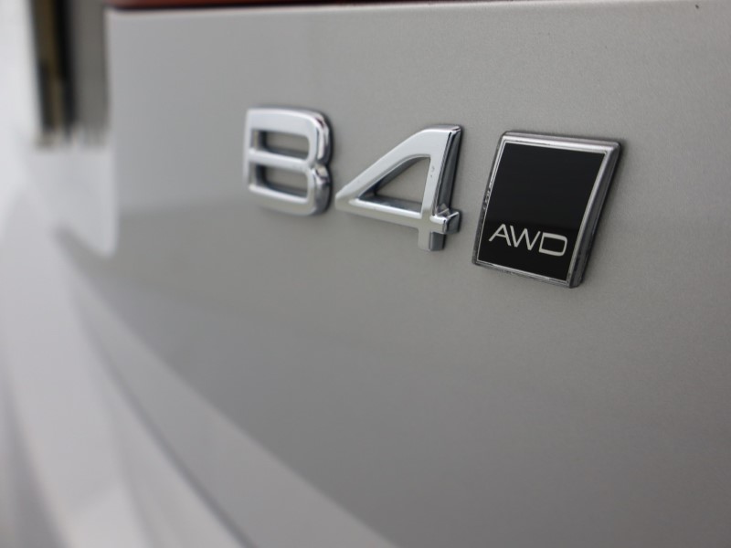 Used Volvo XC60 2023 for sale - 76981957: Photo 16