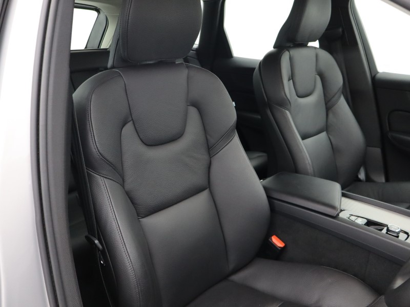 Used Volvo XC60 2023 for sale - 76981957: Photo 38