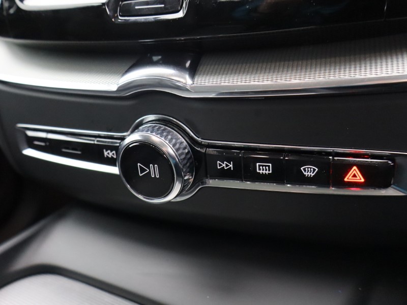 Used Volvo XC60 2023 for sale - 76981957: Photo 57