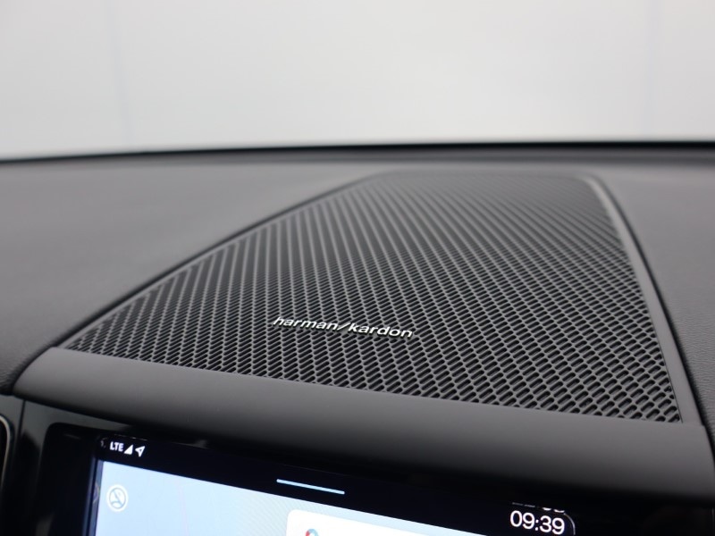 Used Volvo XC60 2023 for sale - 76981957: Photo 62