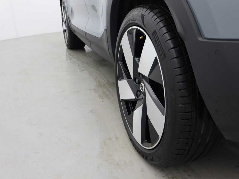 Used Volvo XC40 2023 for sale - 77005517: Photo 13