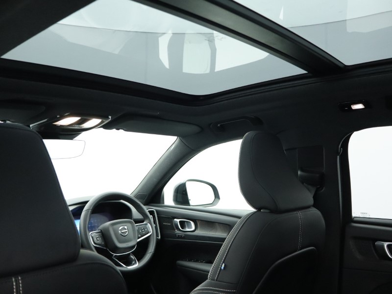 Used Volvo XC40 2023 for sale - 77005517: Photo 30