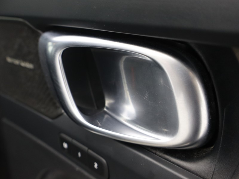 Used Volvo XC40 2023 for sale - 77005517: Photo 33