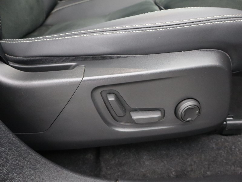 Used Volvo XC40 2023 for sale - 77005517: Photo 37