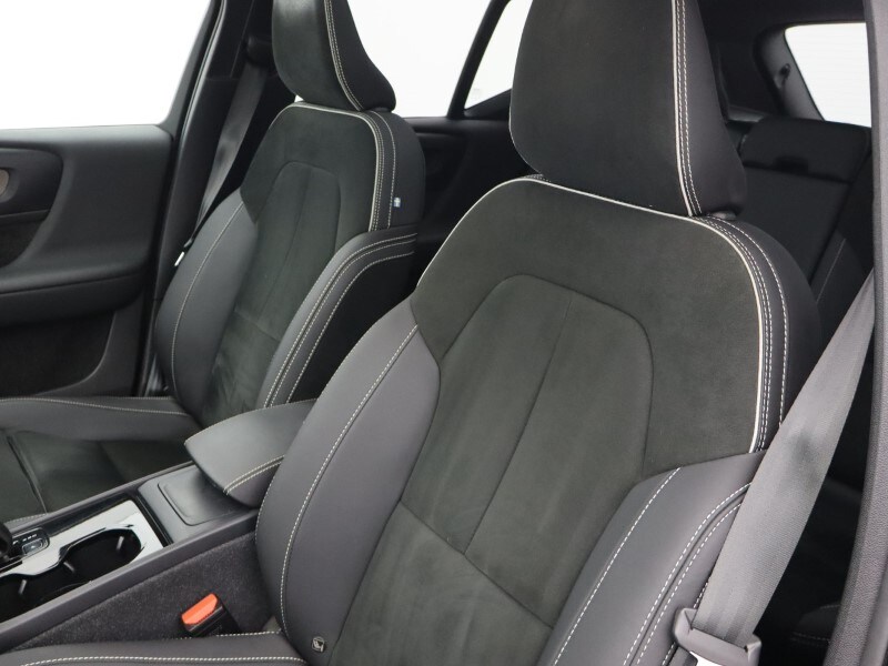 Used Volvo XC40 2023 for sale - 77005517: Photo 41