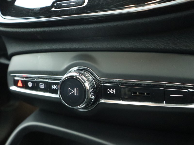 Used Volvo XC40 2023 for sale - 77005517: Photo 57