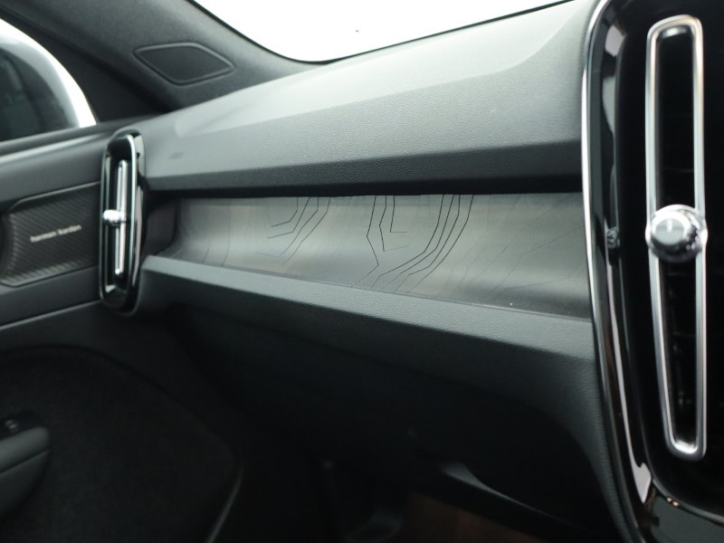 Used Volvo XC40 2023 for sale - 77005517: Photo 59