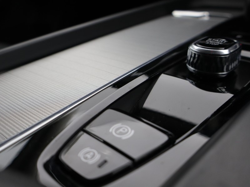 Used Volvo XC60 2025 for sale - 77570184: Photo 59