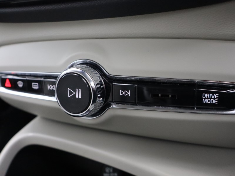 Used Volvo XC40 2019 for sale - 76982066: Photo 41