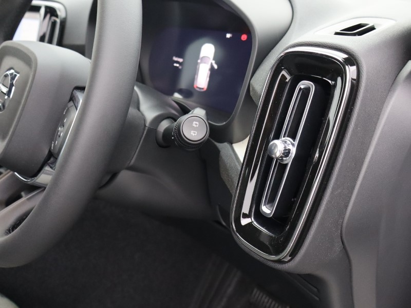 Used Volvo XC40 2025 for sale - 76982387: Photo 20