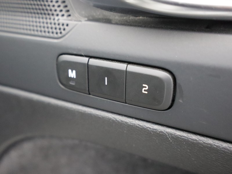 Used Volvo XC40 2023 for sale - 78042283: Photo 31