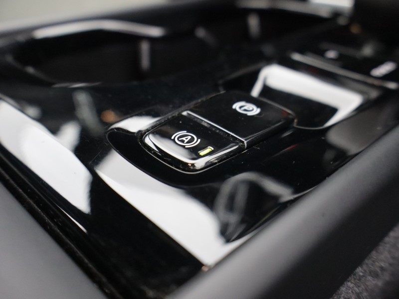 Used Volvo XC40 2023 for sale - 78042283: Photo 57