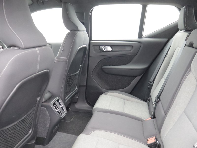 Used Volvo XC40 2023 for sale - 78042283: Photo 7