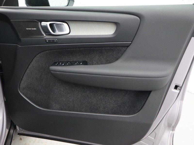 Used Volvo XC40 2025 for sale - 76980978: Photo 16