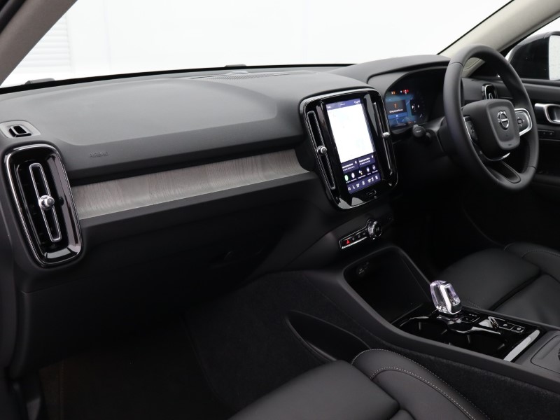 Used Volvo XC40 2025 for sale - 76980978: Photo 28