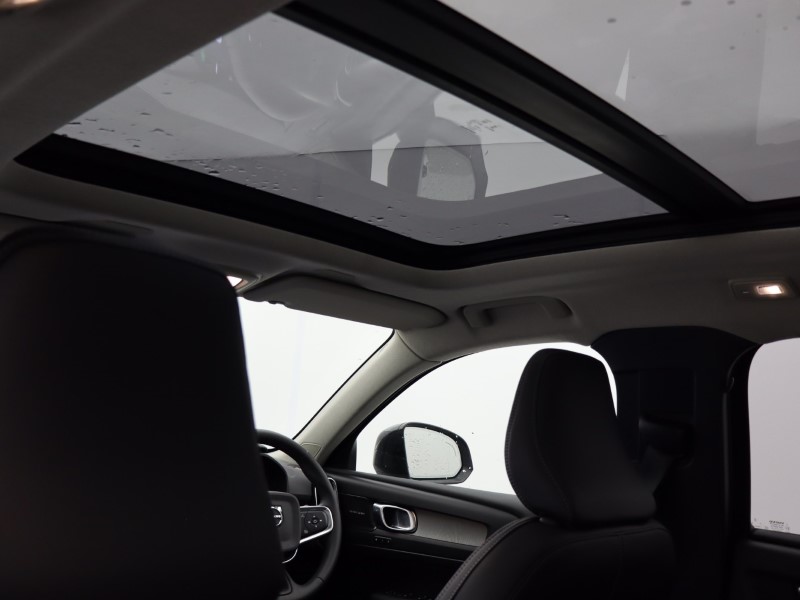 Used Volvo XC40 2025 for sale - 76980978: Photo 32