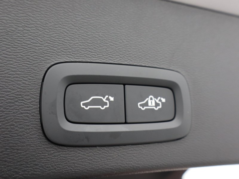 Used Volvo XC40 2025 for sale - 76980978: Photo 63