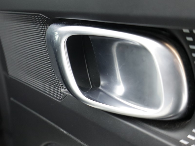 Used Volvo XC40 2021 for sale - 77417102: Photo 30