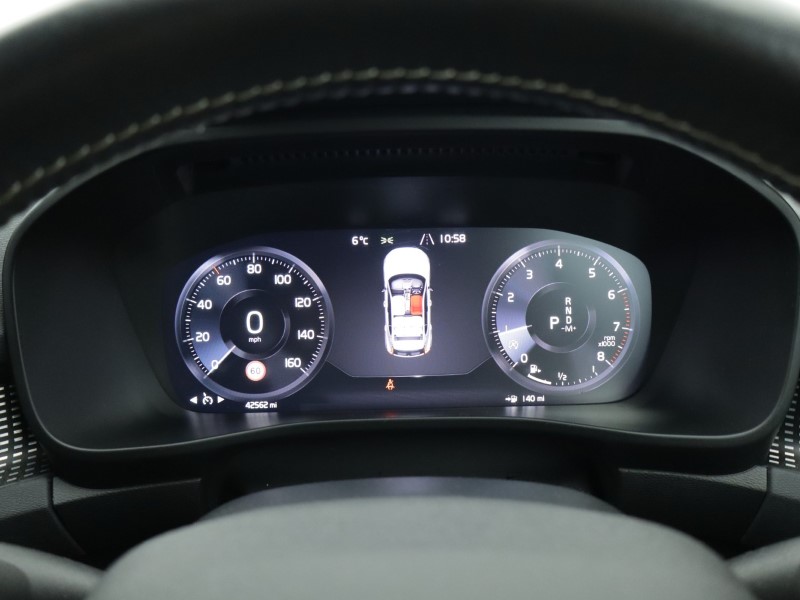 Used Volvo XC40 2021 for sale - 77417102: Photo 47