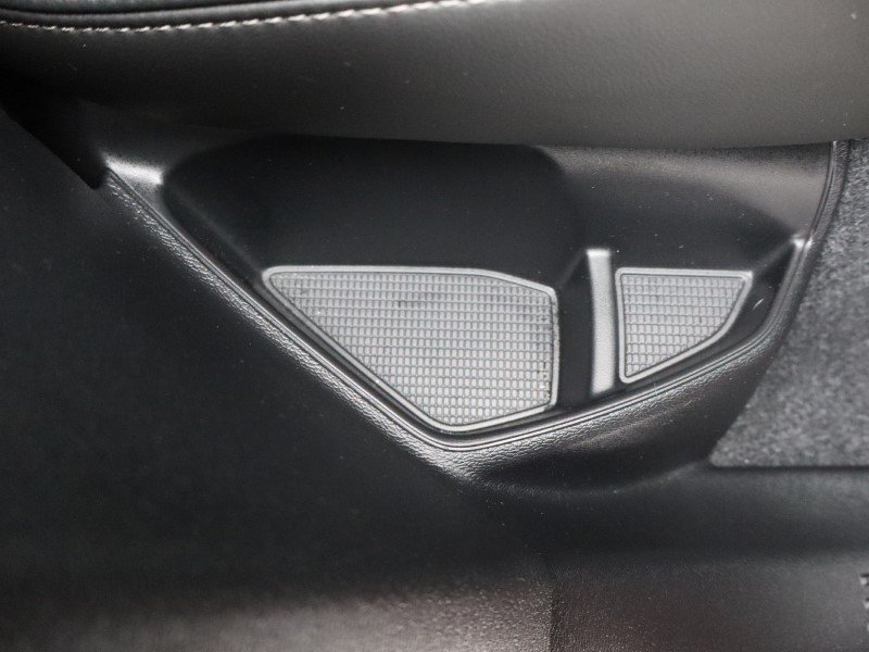 Used Volvo XC40 2025 for sale - 76981337: Photo 29