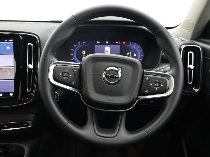 Used Volvo XC40 2025 for sale - 76981337: Photo 35