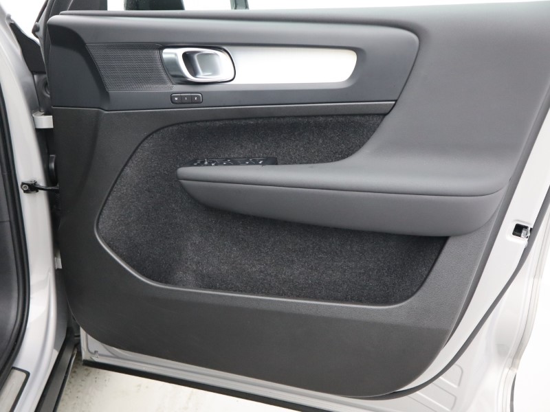 Used Volvo XC40 2024 for sale - 76981324: Photo 28