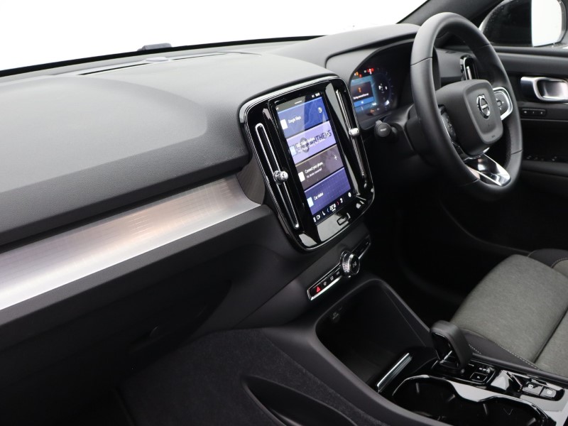 Used Volvo XC40 2024 for sale - 76981324: Photo 40