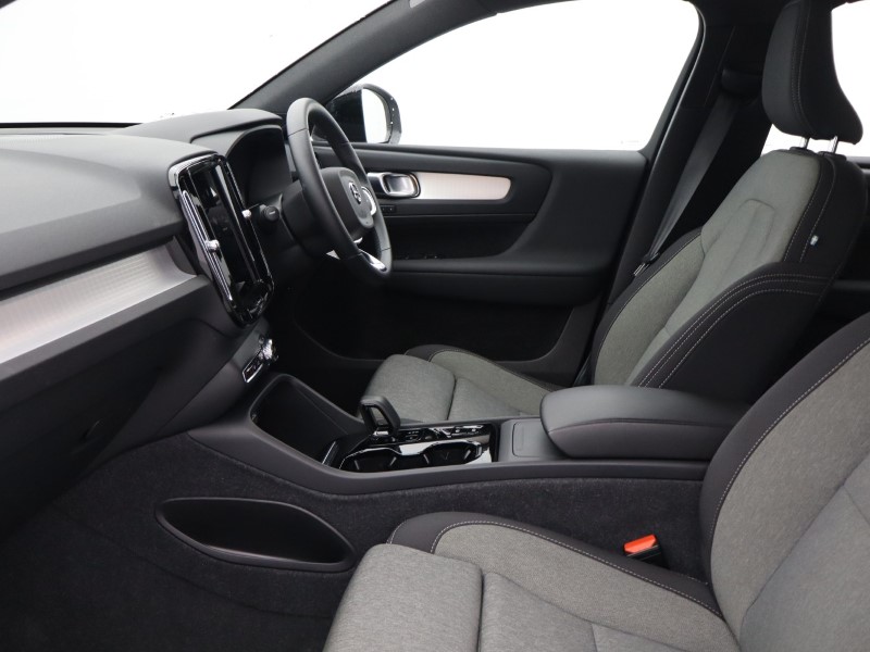 Used Volvo XC40 2024 for sale - 76981324: Photo 5