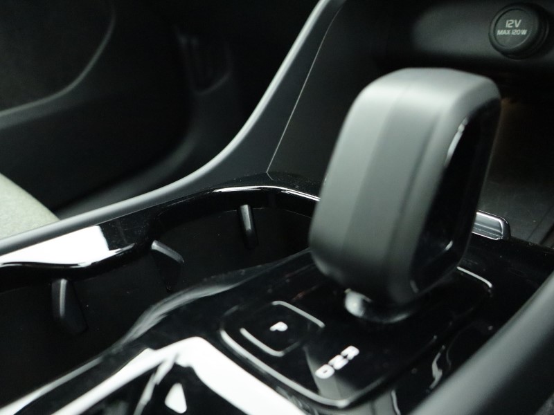 Used Volvo XC40 2024 for sale - 76981324: Photo 57