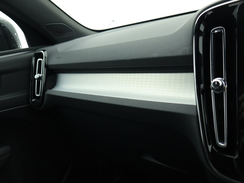 Used Volvo XC40 2024 for sale - 76981324: Photo 59