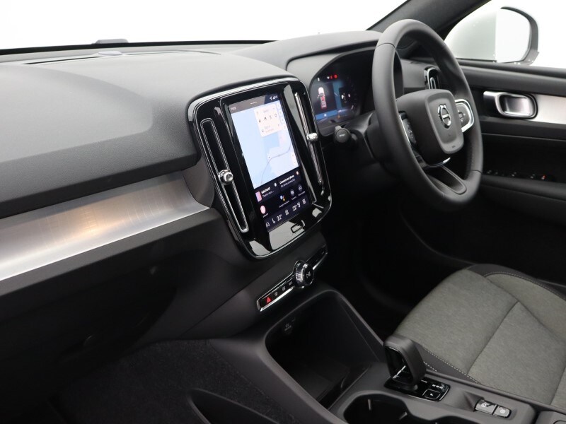 Used Volvo XC40 2025 for sale - 78190451: Photo 27