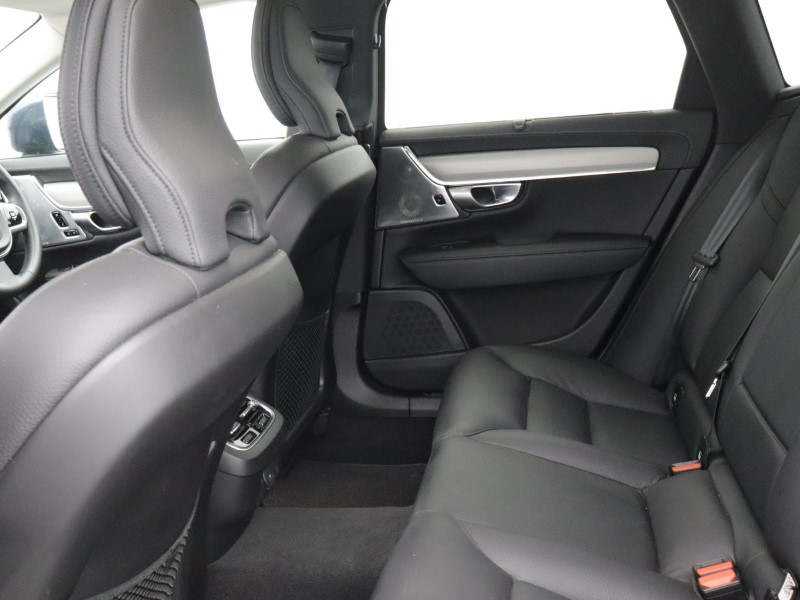 Used Volvo V90 2023 for sale - 78152730: Photo 8