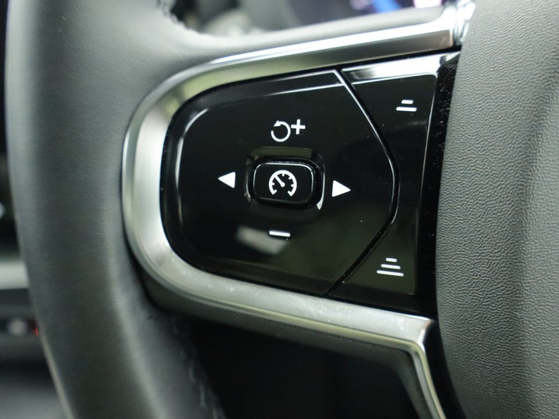 Used Volvo XC60 2023 for sale - 76981331: Photo 49